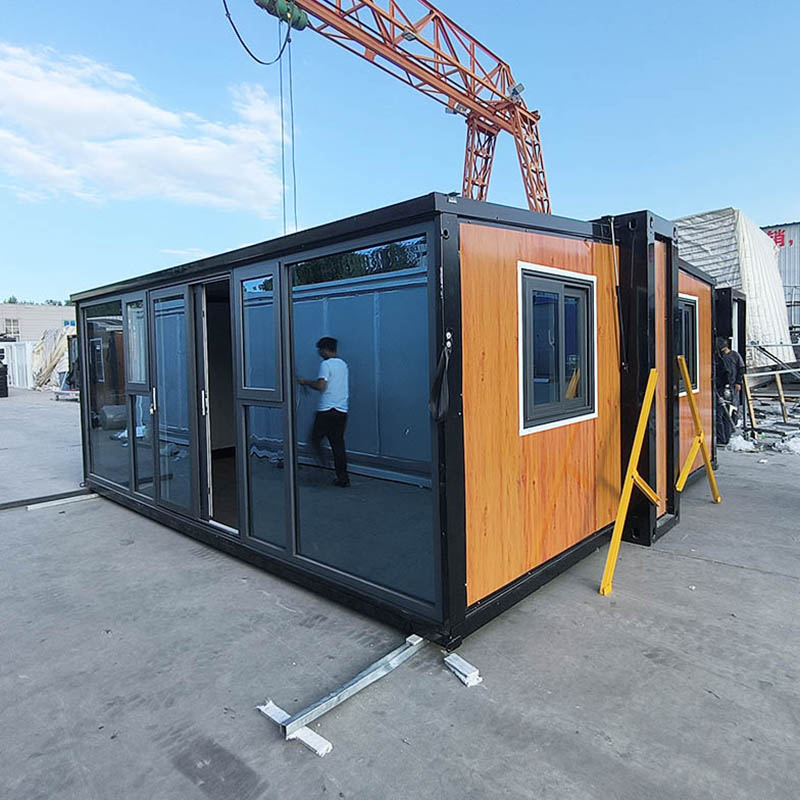 Какви са предимствата на Yilong Integrated Housing Technology Co., Ltd. като производител на контейнери?